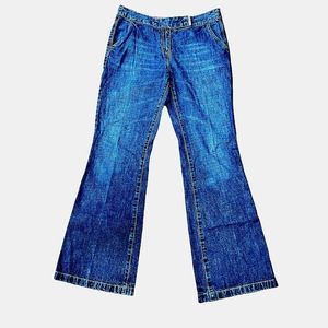 Peter Nygard Blue Jeans. Size 6